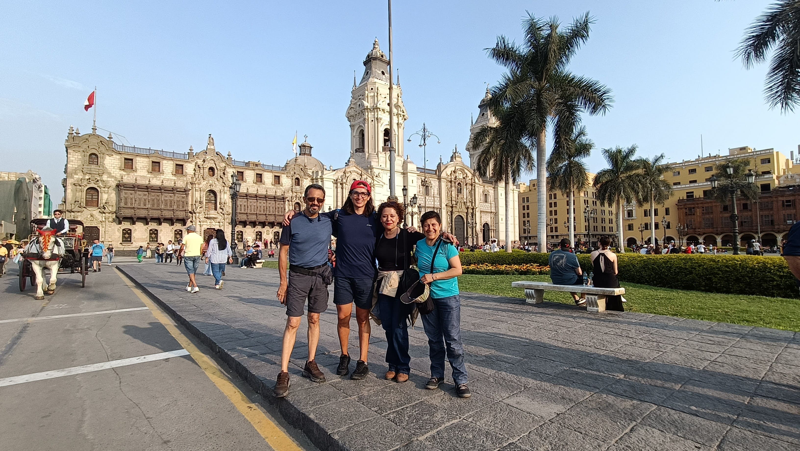 Explorando una ciudad europea con un paquete de Viaja Fun.