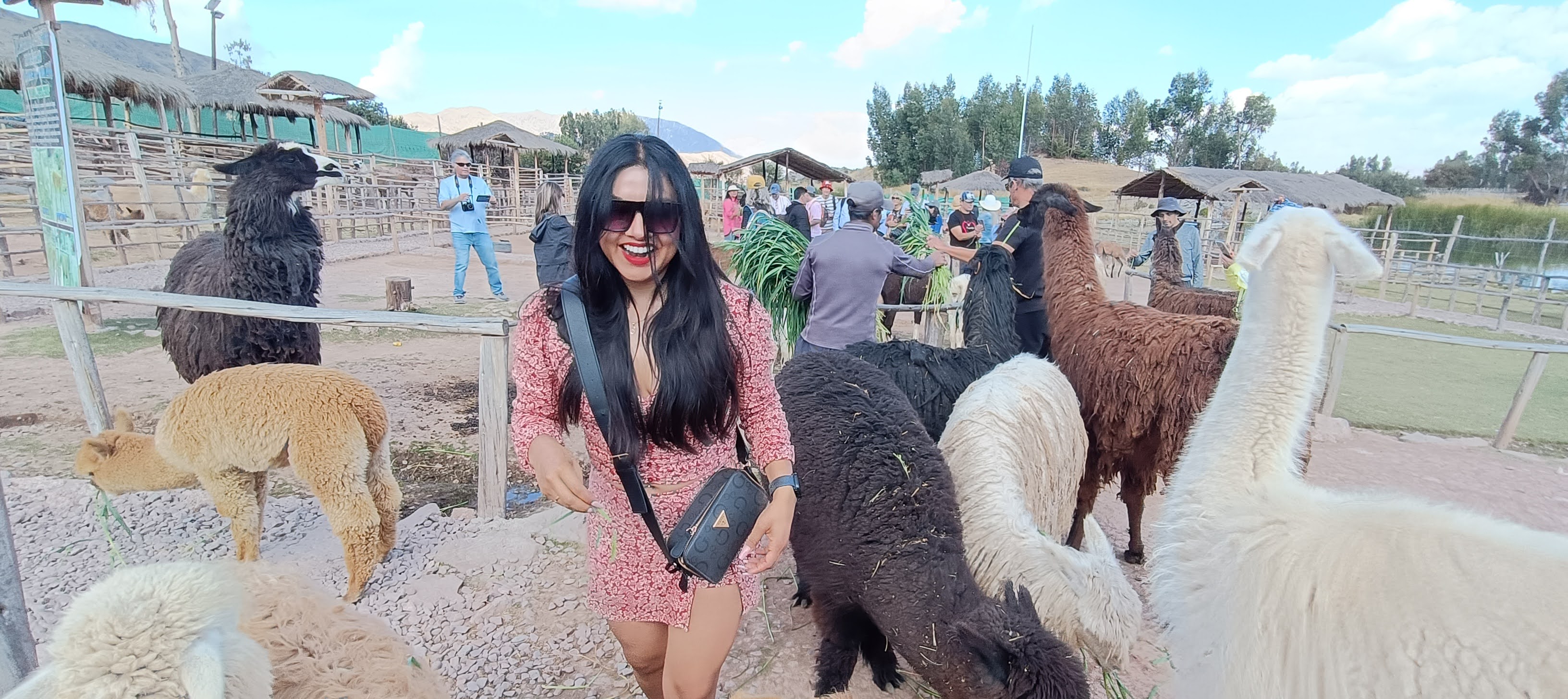 Cliente de Viaja Fun en un tour cultural en Asia.